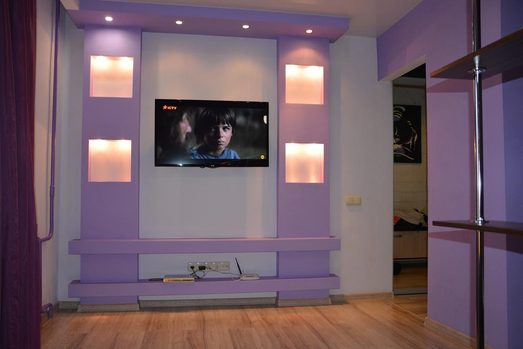 Lux на ливарній 17-а Apartment
