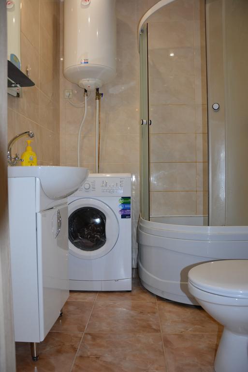 Lux на ливарній 17-а Apartment *